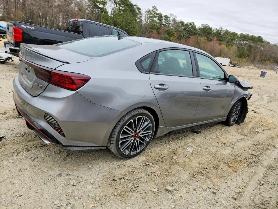 2022 KIA FORTE GT  