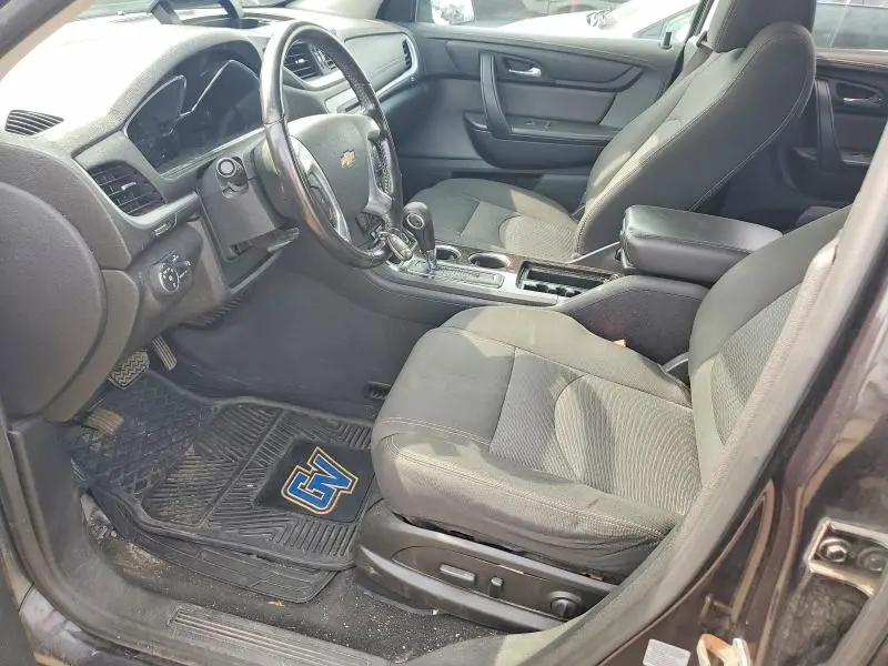 2017 CHEVROLET TRAVERSE LT  