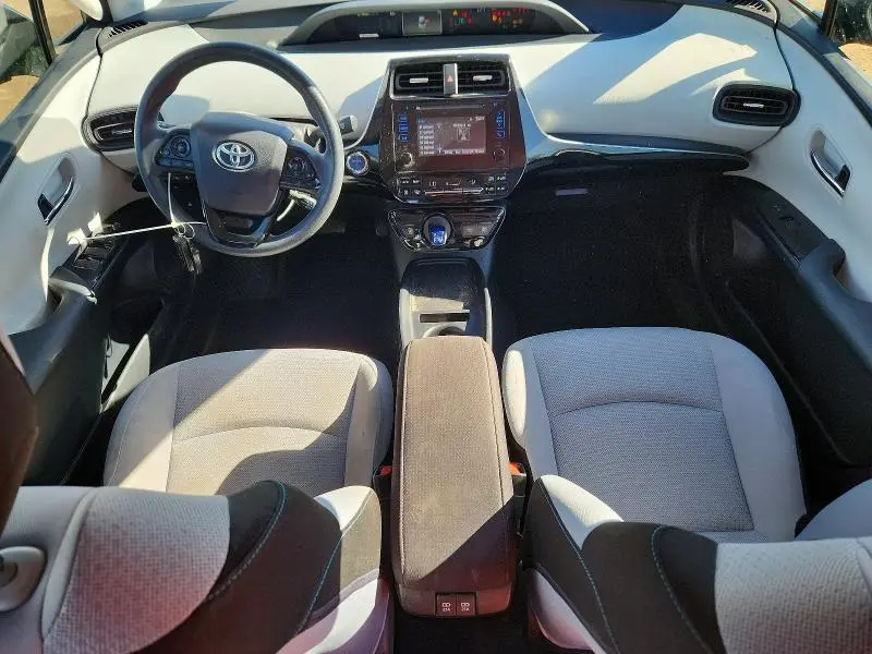 2019 TOYOTA PRIUS LE  