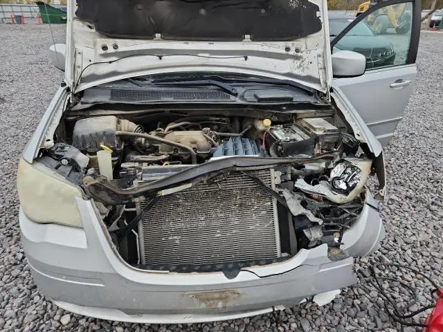 2010 CHRYSLER TOWN & COUNTRY TOURING  