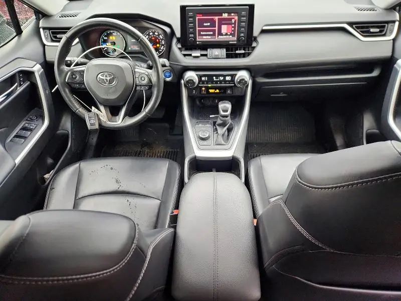 2022 TOYOTA RAV4 XLE PREMIUM  
