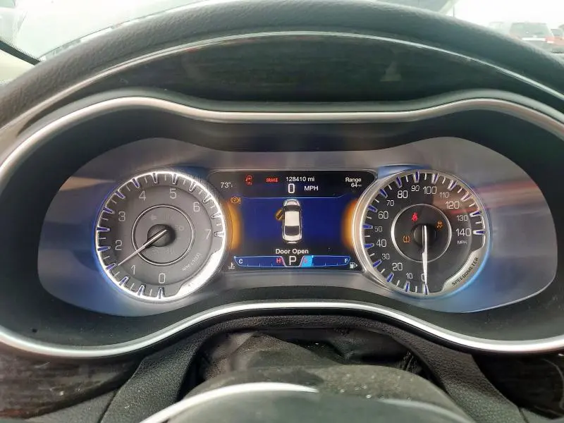 2015 CHRYSLER 200 C  