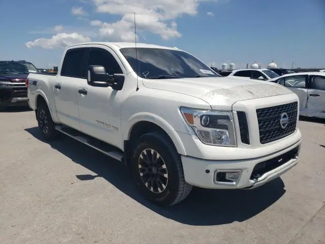 2018 NISSAN TITAN SV  