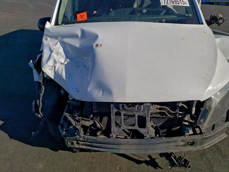 2017 MERCEDES-BENZ METRIS   