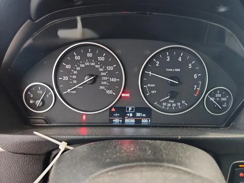 2016 BMW 320 XI  