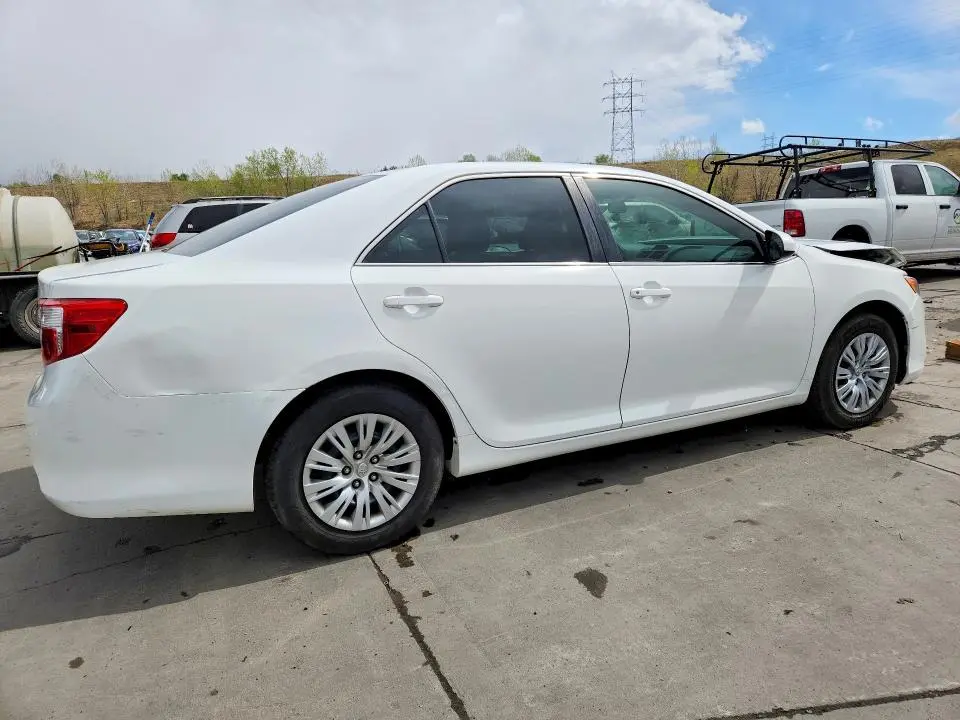 2014 TOYOTA CAMRY L  