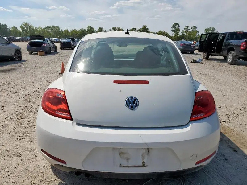 2012 VOLKSWAGEN BEETLE   