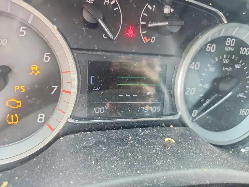2015 NISSAN SENTRA SV  