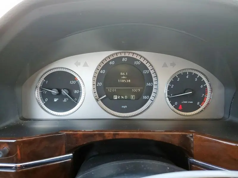 2011 MERCEDES-BENZ GLK 350  