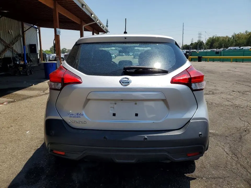 2020 NISSAN KICKS S  