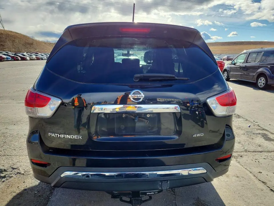 2015 NISSAN PATHFINDER S  
