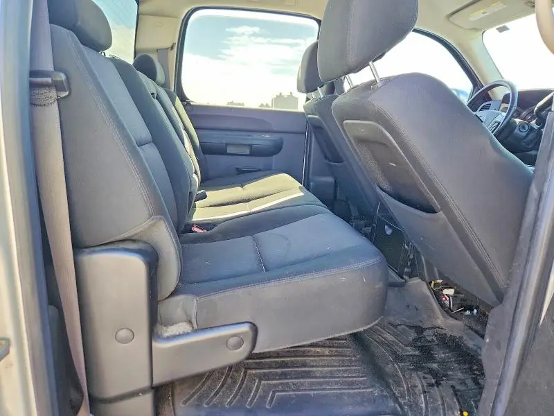 2013 CHEVROLET SILVERADO C1500 LT  