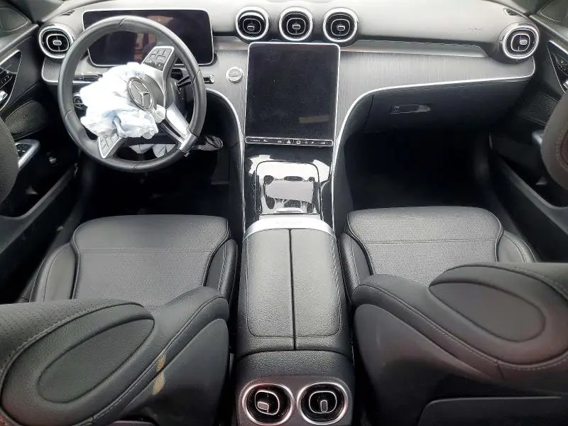 2024 MERCEDES-BENZ C 300  