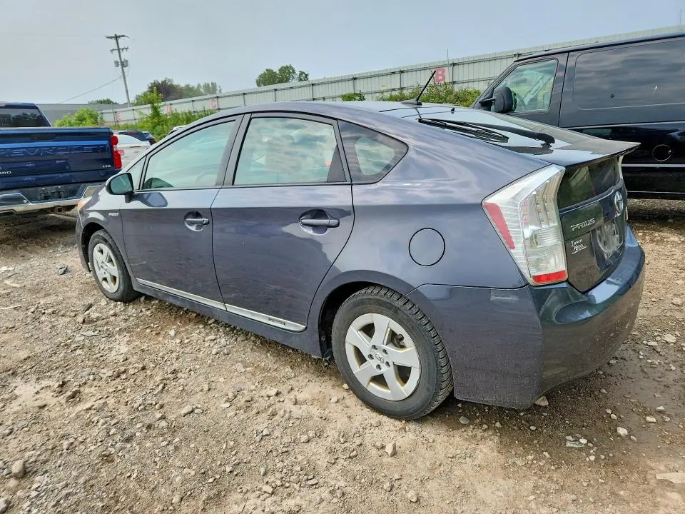 2011 TOYOTA PRIUS TWO  