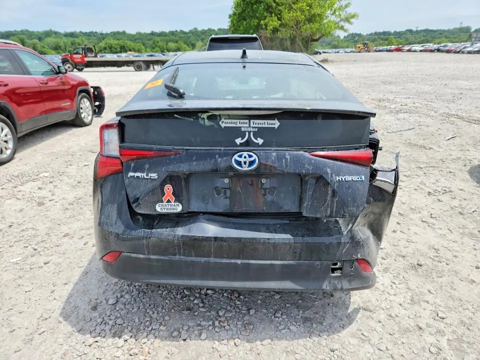 2022 TOYOTA PRIUS LE  