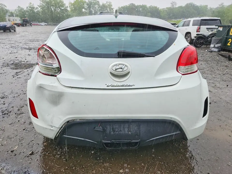 2013 HYUNDAI VELOSTER BASE  