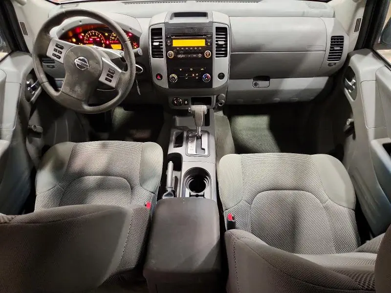 2016 NISSAN FRONTIER S  