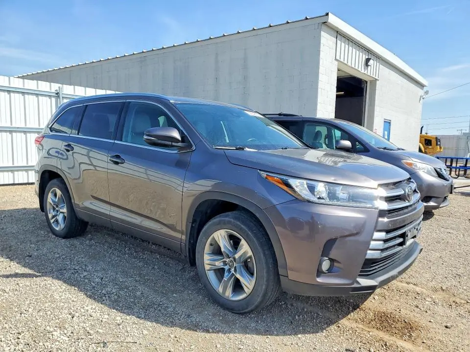 2017 TOYOTA HIGHLANDER LIMITED  