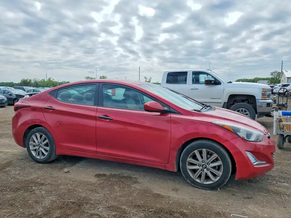 2014 HYUNDAI ELANTRA SE  