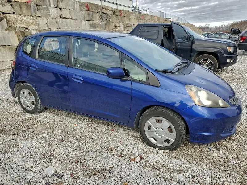 2013 HONDA FIT   