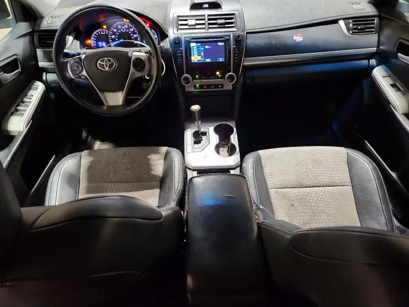 2013 TOYOTA CAMRY SE  