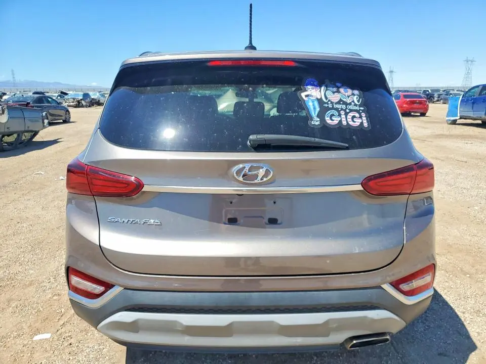 2019 HYUNDAI SANTA FE SE  
