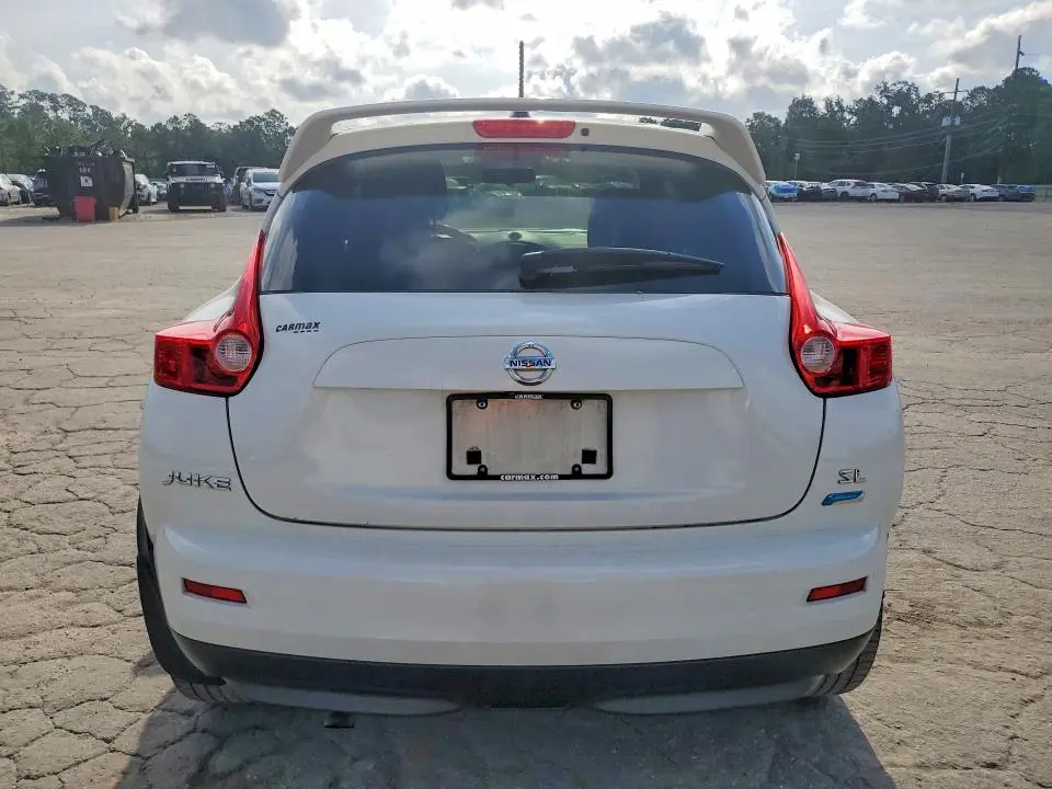 2014 NISSAN JUKE SL  