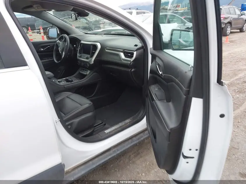 2023 GMC ACADIA AWD SLT