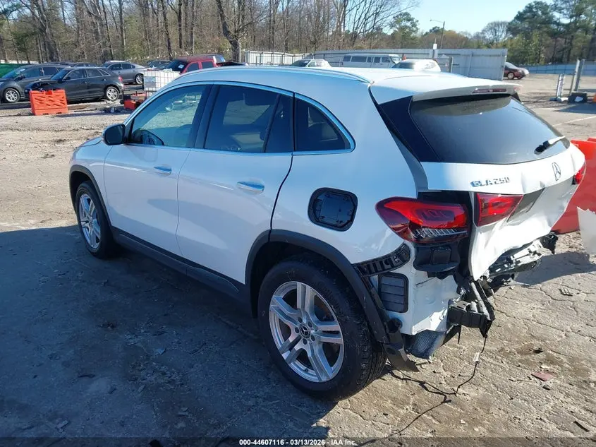 2023 MERCEDES-BENZ GLA 250  