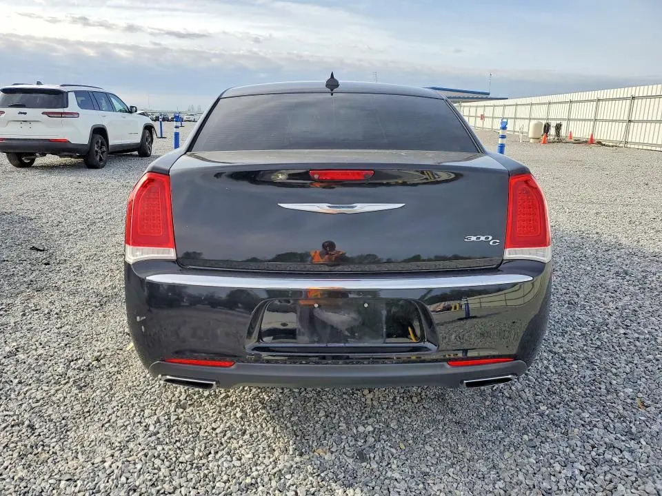 2016 CHRYSLER 300C   