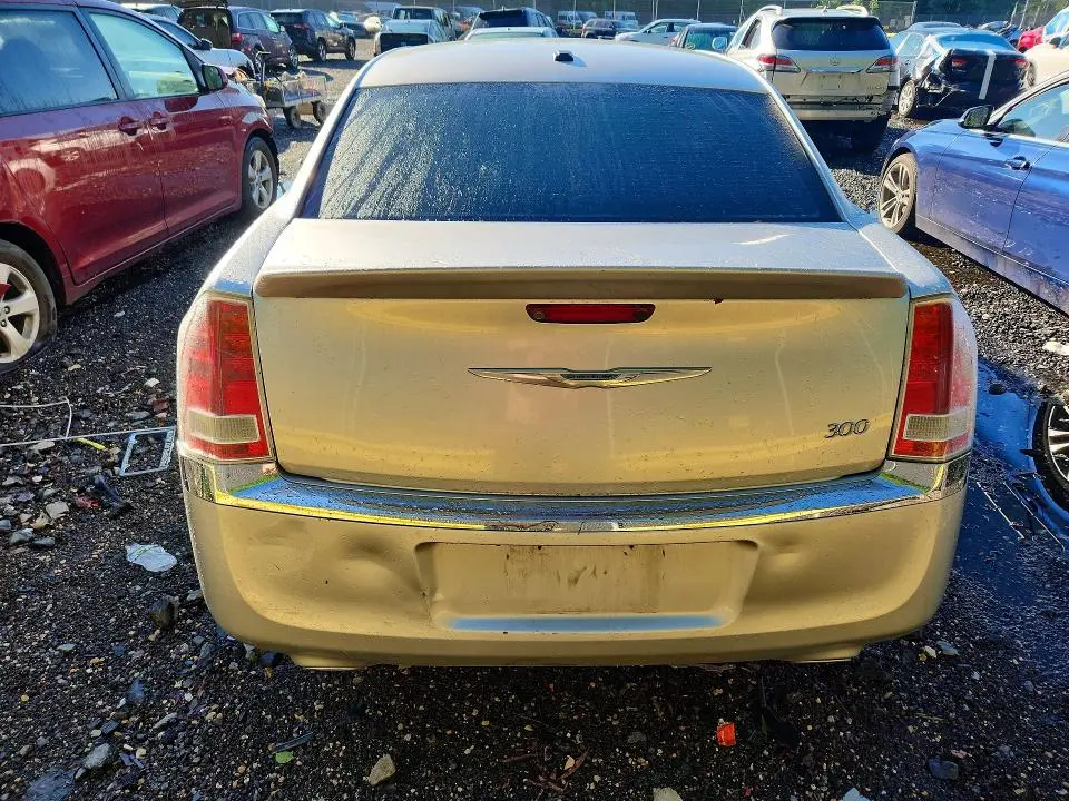 2012 CHRYSLER 300 LIMITED  