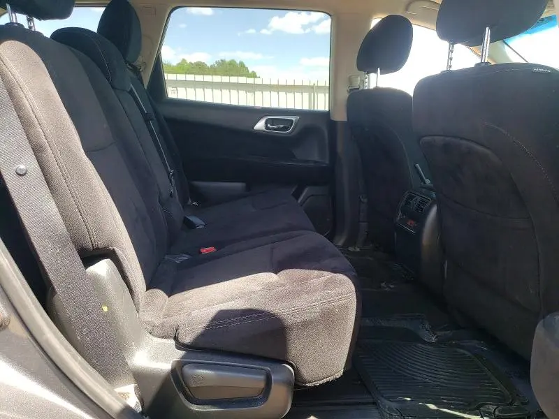 2015 NISSAN PATHFINDER SV  