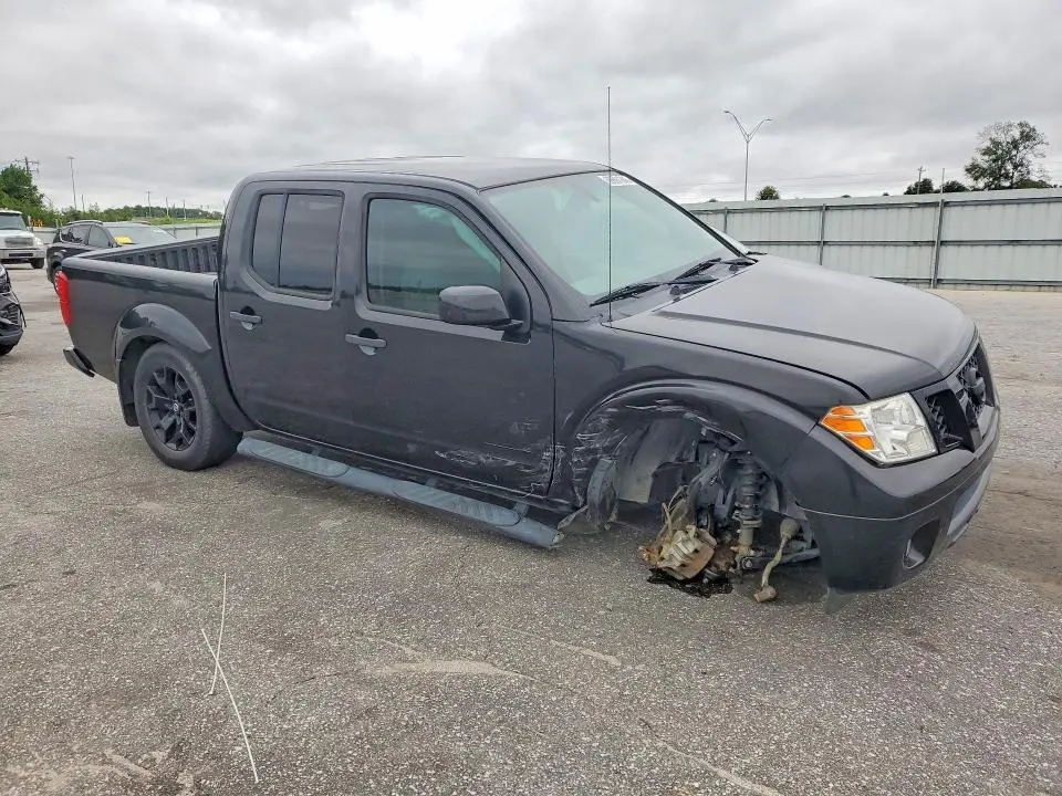 2021 NISSAN FRONTIER SV  