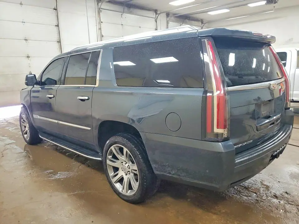 2019 CADILLAC ESCALADE ESV LUXURY  