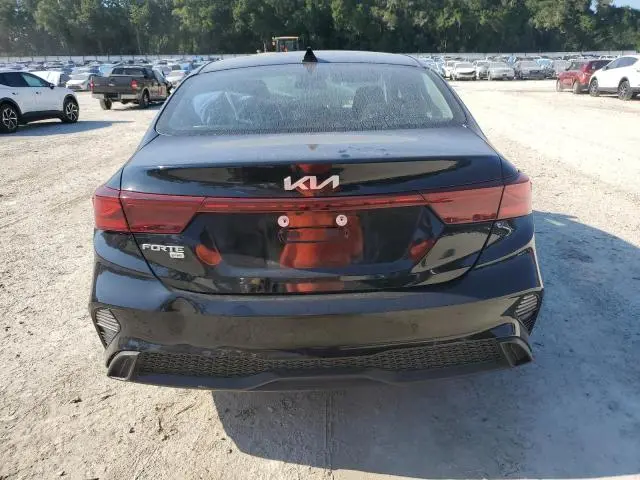 2024 KIA FORTE LX  