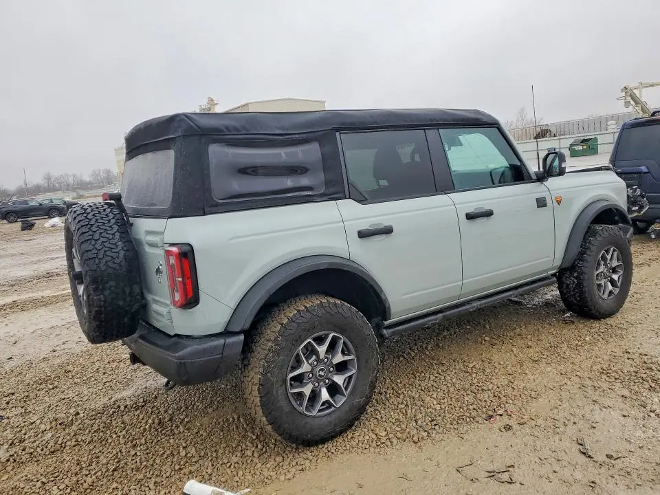 2024 FORD BRONCO BADLANDS  