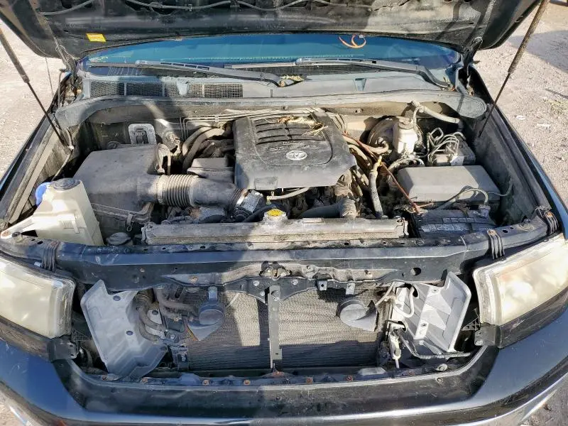 2013 TOYOTA TUNDRA CREWMAX SR5  