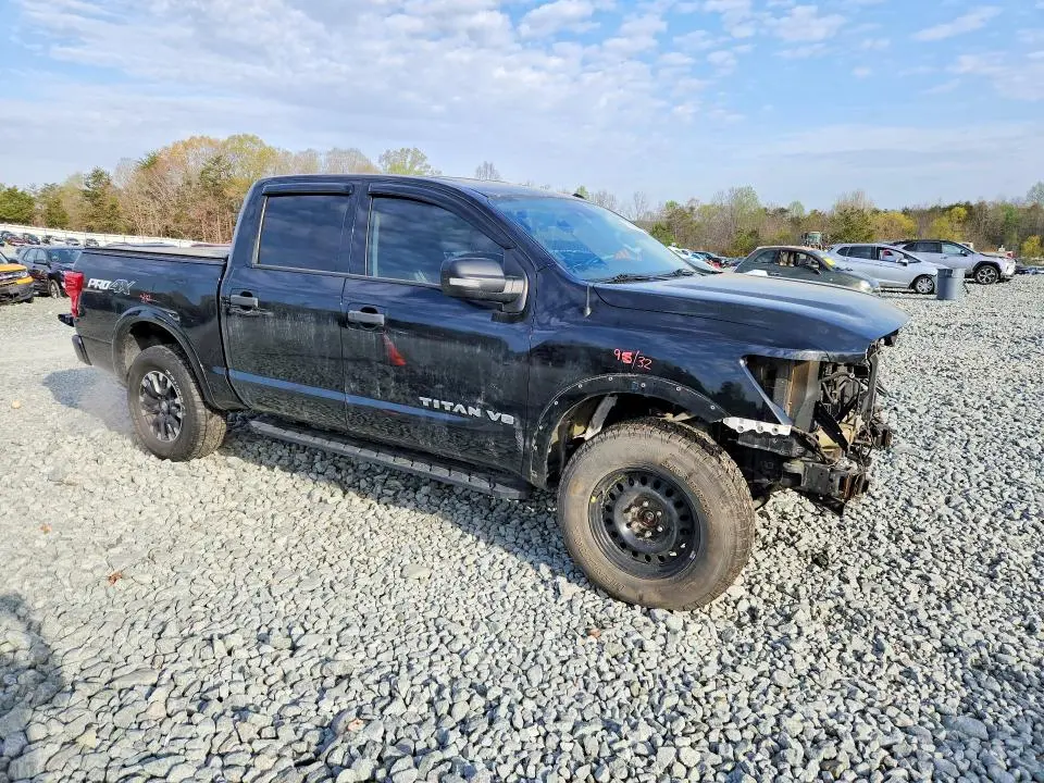 2019 NISSAN TITAN PRO-4X  