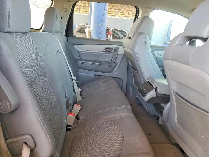 2017 CHEVROLET TRAVERSE LS  