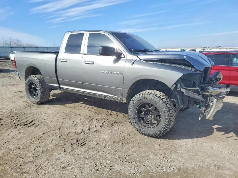 2012 DODGE RAM 1500 SLT  