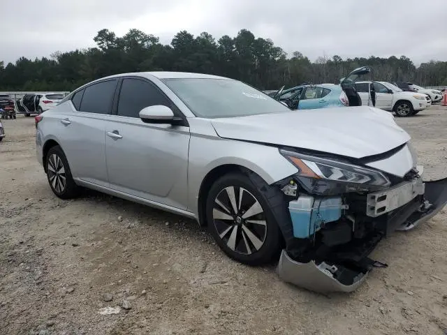 2021 NISSAN ALTIMA SV  