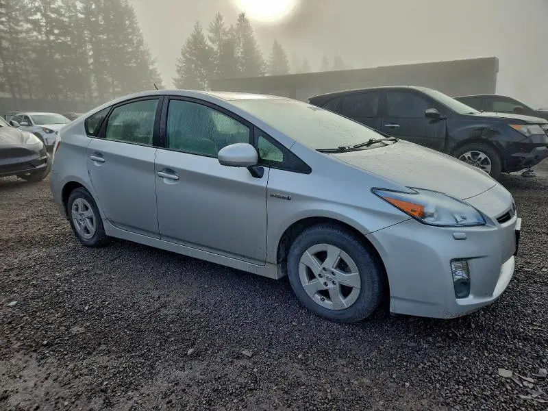 2011 TOYOTA PRIUS   