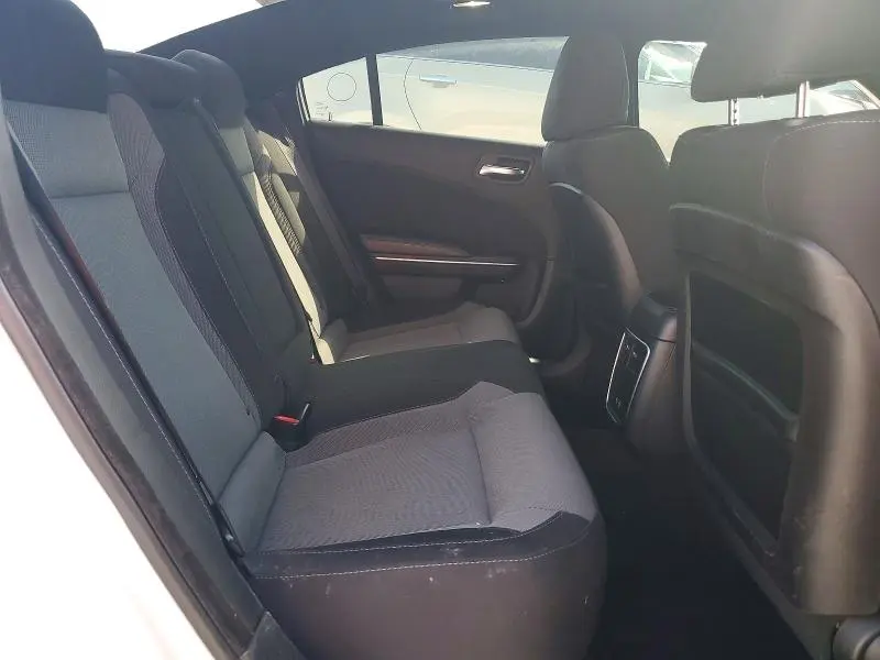 2016 DODGE CHARGER SXT  