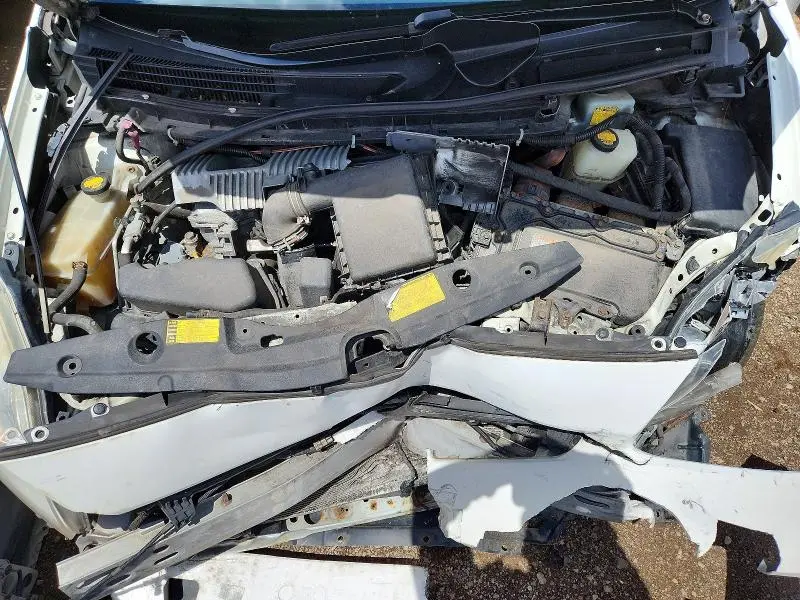 2014 TOYOTA PRIUS THREE  
