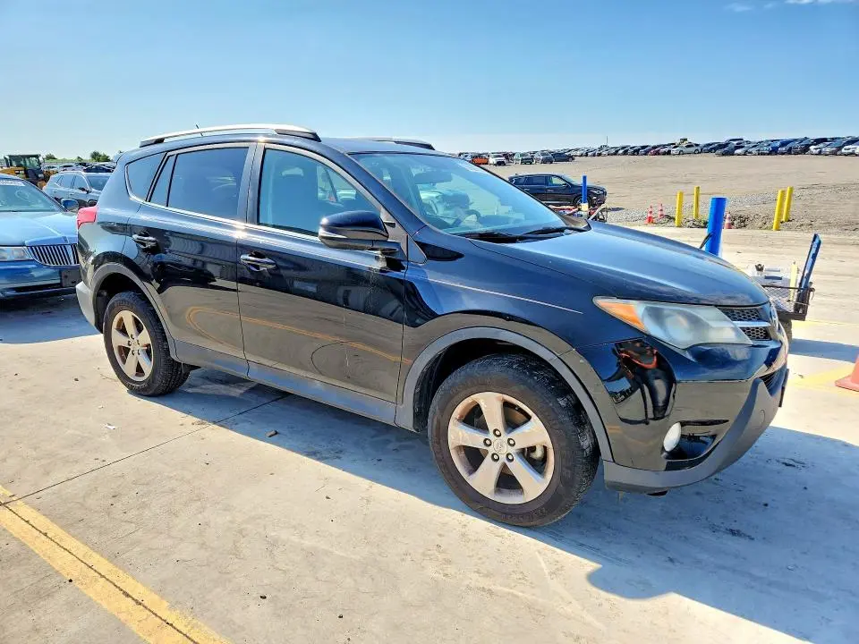 2013 TOYOTA RAV4 XLE  