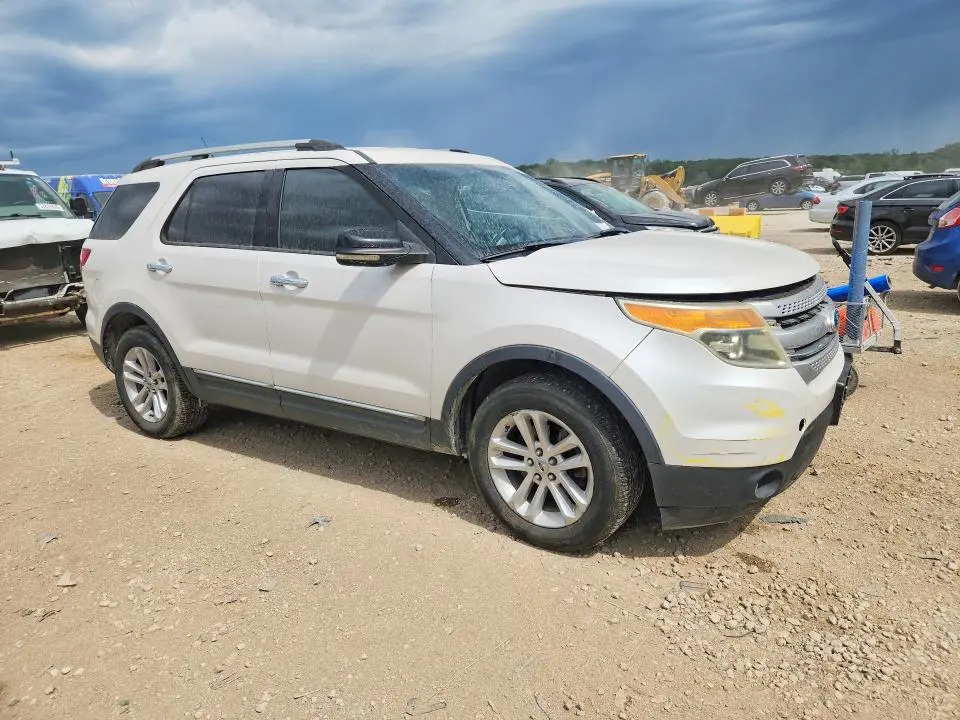 2011 FORD EXPLORER XLT  