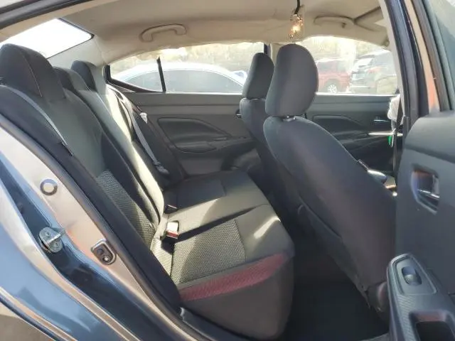 2023 NISSAN VERSA SR  