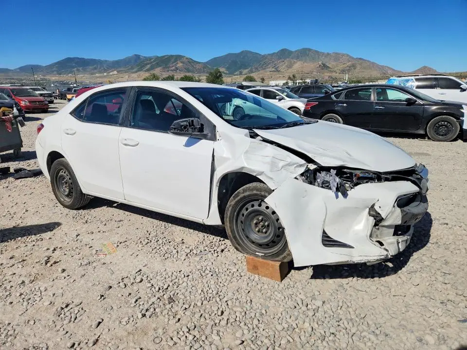 2018 TOYOTA COROLLA LE  