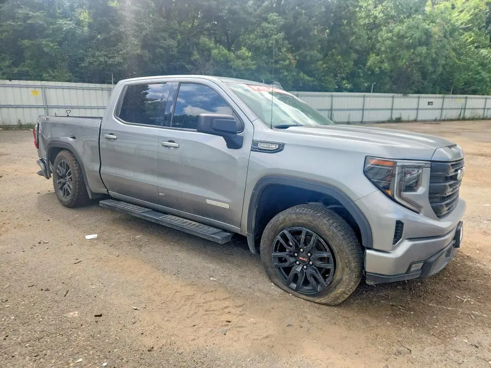 2024 GMC SIERRA SLT  