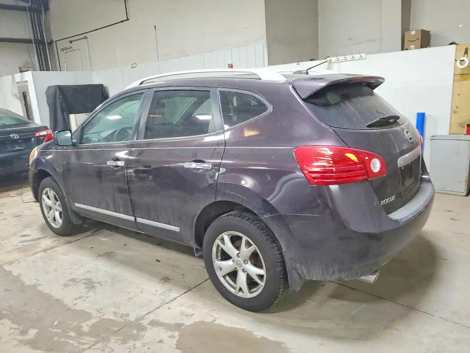 2011 NISSAN ROGUE S  